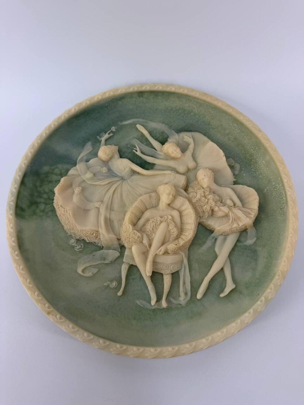 Vintage Incolay Stone Prima Ballerina Plate Almazetta Casey 1979 Avondale
